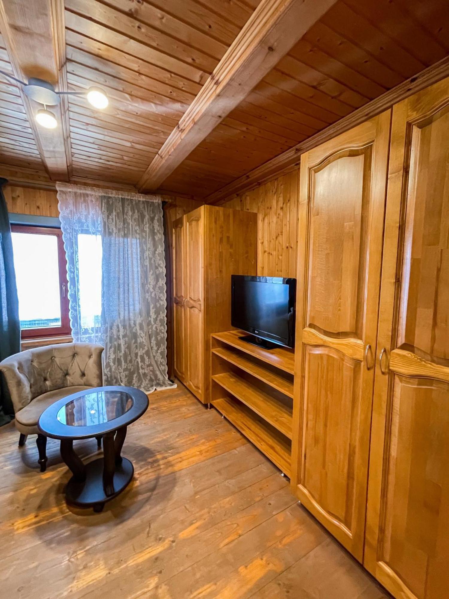 Private House Scherbovets Ждениево Экстерьер фото