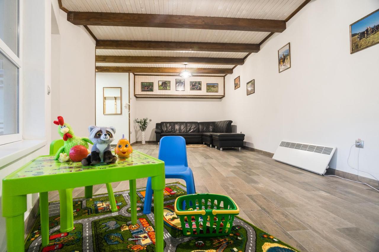 Private House Scherbovets Ждениево Экстерьер фото